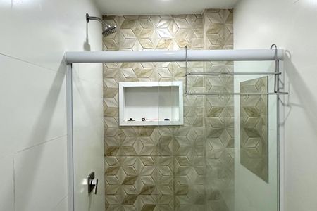 Apartamento para alugar com 143m², 4 quartos e 1 vaga