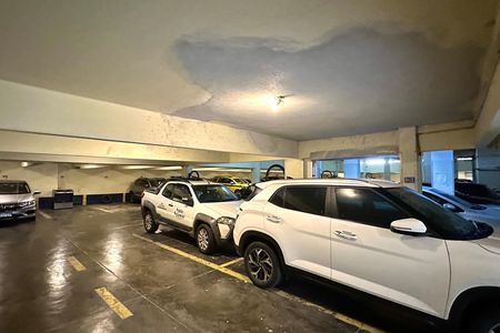 Apartamento para alugar com 143m², 4 quartos e 1 vaga