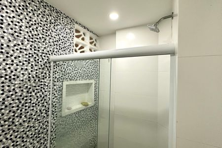 Apartamento para alugar com 143m², 4 quartos e 1 vaga