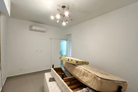 Apartamento para alugar com 143m², 4 quartos e 1 vaga