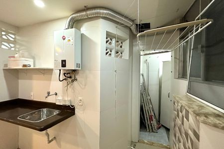 Apartamento para alugar com 143m², 4 quartos e 1 vaga