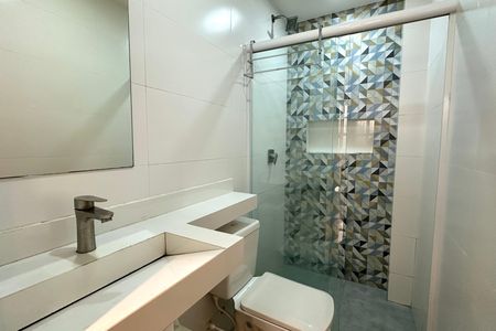 Apartamento para alugar com 143m², 4 quartos e 1 vaga