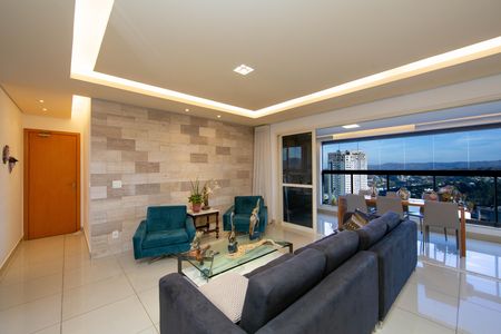 Apartamento à venda com 166m², 4 quartos e 3 vagasSALA