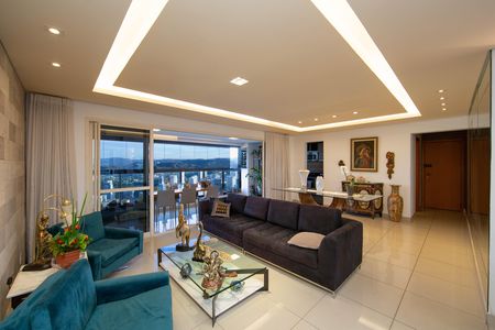 Apartamento à venda com 166m², 4 quartos e 3 vagasSALA