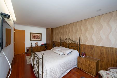 Apartamento à venda com 166m², 4 quartos e 3 vagasQUARTO4