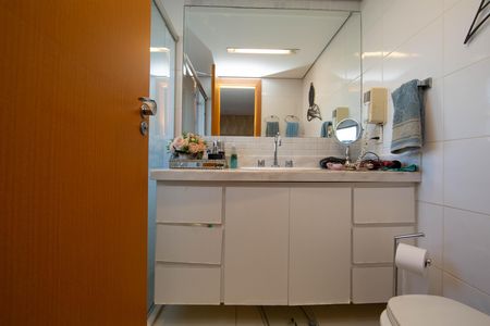 Apartamento à venda com 166m², 4 quartos e 3 vagasBANHEIRO4