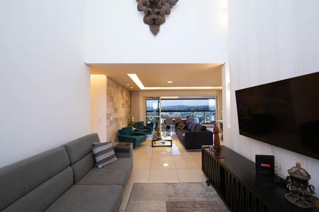 Apartamento à venda com 166m², 4 quartos e 3 vagasSALA