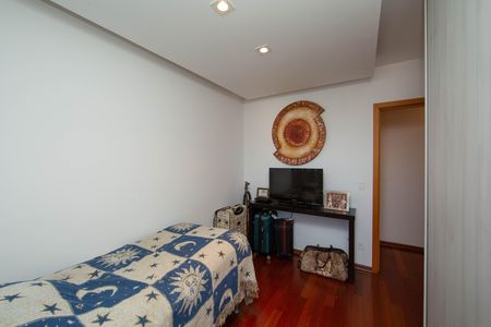 Apartamento à venda com 166m², 4 quartos e 3 vagasQUARTO1