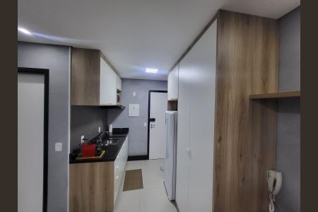 Cozinha de apartamento à venda com 1 quarto, 29m² em Centro Histórico de São Paulo, São Paulo