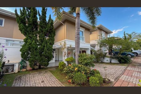 Casa à venda com 173m², 4 quartos e 5 vagas