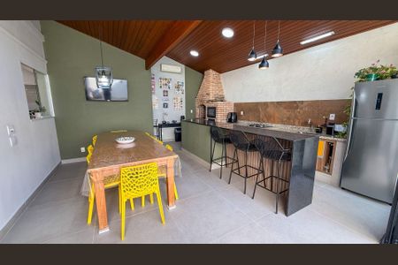 Casa à venda com 173m², 4 quartos e 5 vagas
