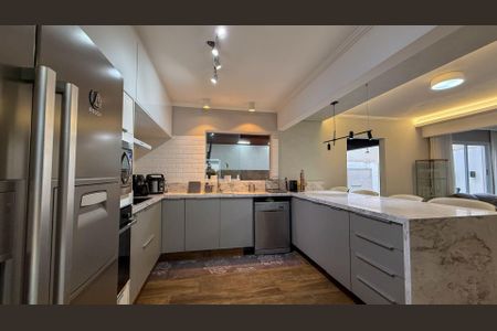 Casa à venda com 173m², 4 quartos e 5 vagas