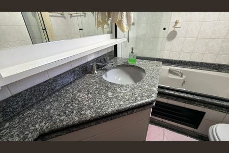 Apartamento à venda com 130m², 3 quartos e 2 vagas