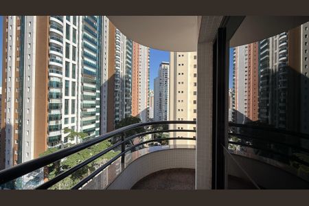 Apartamento à venda com 130m², 3 quartos e 2 vagas
