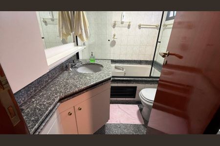 Apartamento à venda com 130m², 3 quartos e 2 vagas