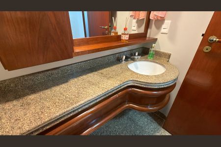 Apartamento à venda com 130m², 3 quartos e 2 vagas