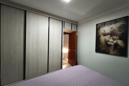 Casa à venda com 212m², 3 quartos e 3 vagas Casa à venda com 212m², 3 quartos e 3 vagasQuarto 1