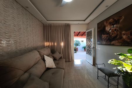 Sala de casa à venda com 3 quartos, 212m² em Parque Tropical, Campinas