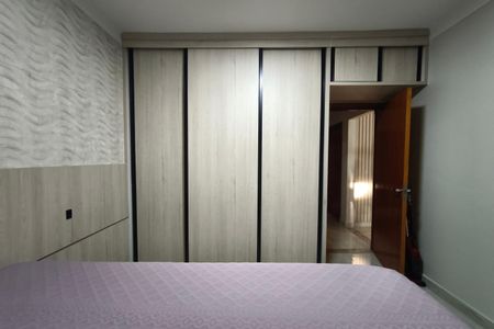 Casa à venda com 212m², 3 quartos e 3 vagas Casa à venda com 212m², 3 quartos e 3 vagasQuarto 1