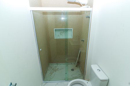 Banheiro de kitnet/studio à venda com 1 quarto, 25m² em Jardim Sabara, São Paulo