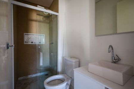Banheiro de kitnet/studio à venda com 1 quarto, 30m² em Jardim Sabara, São Paulo