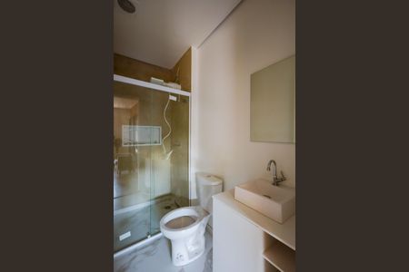 Banheiro de kitnet/studio à venda com 1 quarto, 25m² em Jardim Sabara, São Paulo
