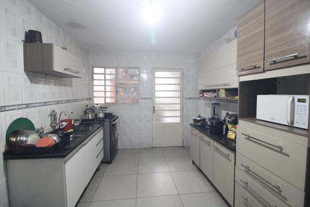 Casa à venda com 74m², 3 quartos e 1 vagaCozinha