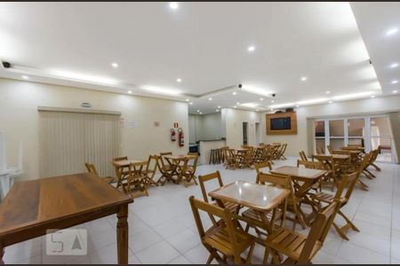 Apartamento para alugar com 46m², 1 quarto e 1 vaga Apartamento para alugar com 46m², 1 quarto e 1 vagaÁrea comum - Salão de festas