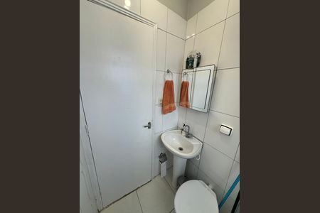 Banheiro de apartamento para alugar com 1 quarto, 40m² em Centro, São Vicente