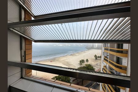 Cozinha de apartamento para alugar com 1 quarto, 40m² em Centro, São Vicente