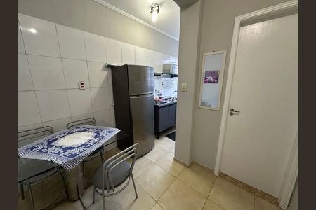 Banheiro de apartamento para alugar com 1 quarto, 40m² em Centro, São Vicente