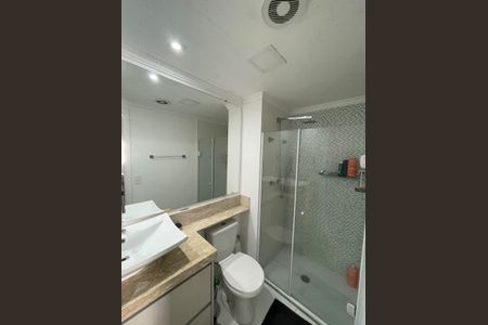 Banheiro de apartamento à venda com 2 quartos, 65m² em Centro, Diadema