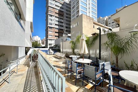 Apartamento à venda com 35m², 1 quarto e sem vaga Apartamento à venda com 35m², 1 quarto e sem vagaÁrea comum - Piscina