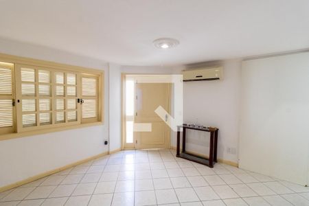 Casa para alugar com 177m², 3 quartos e 2 vagas