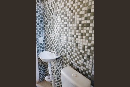 Banheiro de apartamento para alugar com 1 quarto, 38m² em Jardim Boa Vista (zona Oeste), Osasco