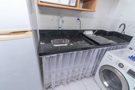 Cozinha e Área de Serviço de apartamento para alugar com 1 quarto, 45m² em Bom Retiro, São Paulo
