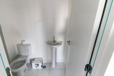 Apartamento à venda com 66m², 3 quartos e 1 vaga Apartamento à venda com 66m², 3 quartos e 1 vagaBanheiro Corredor