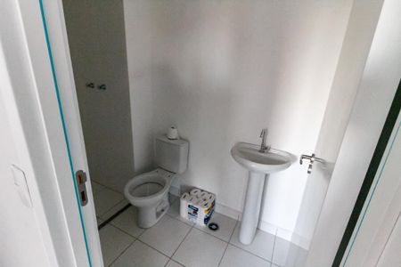 Apartamento à venda com 66m², 3 quartos e 1 vaga Apartamento à venda com 66m², 3 quartos e 1 vagaBanheiro Corredor