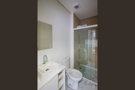 Banheiro de kitnet/studio à venda com 1 quarto, 30m² em Jardim Sabara, São Paulo