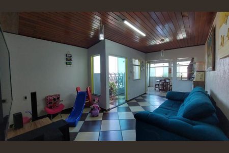 Sala de casa à venda com 5 quartos, 256m² em Jardim Thelma, São Bernardo do Campo