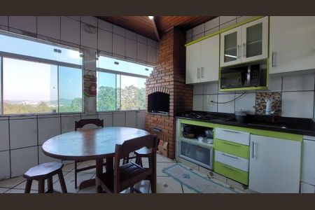 Casa à venda com 256m², 5 quartos e 2 vagas Casa à venda com 256m², 5 quartos e 2 vagasCozinha