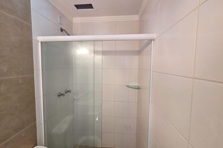Casa de condomínio para alugar com 154m², 3 quartos e 4 vagas Casa de condomínio para alugar com 154m², 3 quartos e 4 vagasBanheiro da Suíte 2