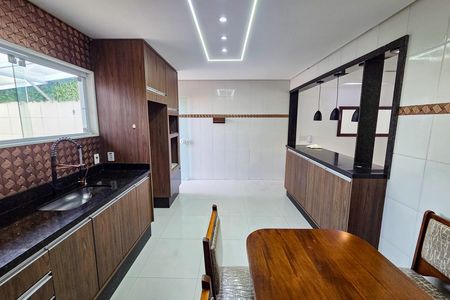 Casa de condomínio para alugar com 154m², 3 quartos e 4 vagas Casa de condomínio para alugar com 154m², 3 quartos e 4 vagasCozinha