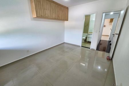 Casa de condomínio para alugar com 154m², 3 quartos e 4 vagas Casa de condomínio para alugar com 154m², 3 quartos e 4 vagasSuíte 1