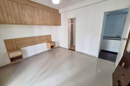 Casa de condomínio para alugar com 154m², 3 quartos e 4 vagas Casa de condomínio para alugar com 154m², 3 quartos e 4 vagasSuíte 3