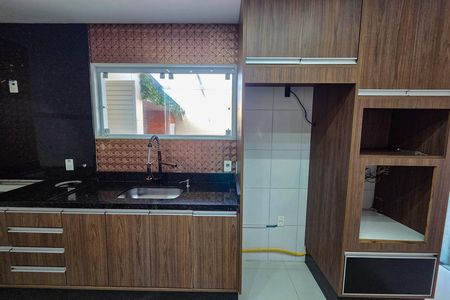 Casa de condomínio para alugar com 154m², 3 quartos e 4 vagas Casa de condomínio para alugar com 154m², 3 quartos e 4 vagasCozinha