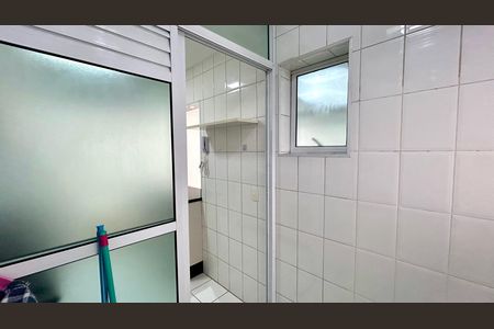 Apartamento à venda com 75m², 2 quartos e 2 vagas Apartamento à venda com 75m², 2 quartos e 2 vagasÁrea de Serviço