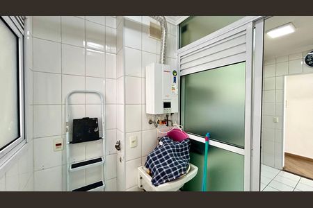 Apartamento à venda com 75m², 2 quartos e 2 vagas Apartamento à venda com 75m², 2 quartos e 2 vagasÁrea de Serviço