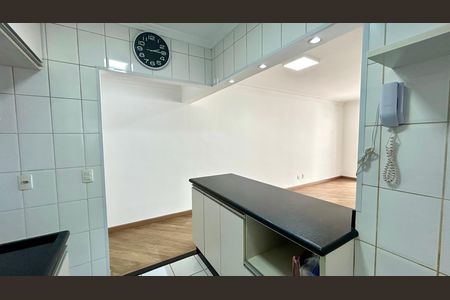 Apartamento à venda com 75m², 2 quartos e 2 vagas Apartamento à venda com 75m², 2 quartos e 2 vagasCozinha