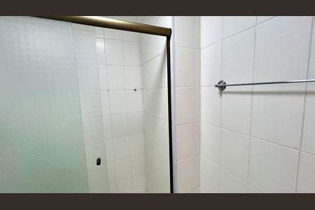 Apartamento à venda com 75m², 2 quartos e 2 vagas Apartamento à venda com 75m², 2 quartos e 2 vagasBanheiro 1